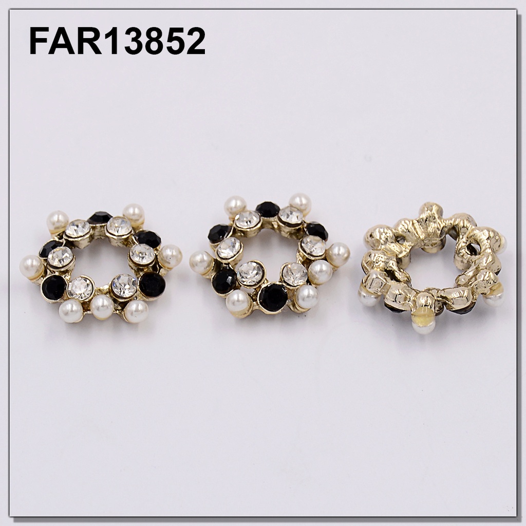 Round Pearl & Crystal Pendant