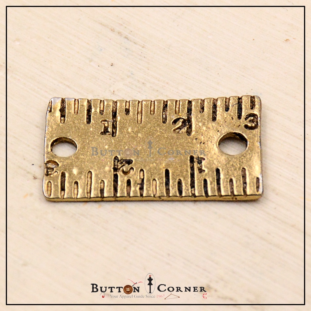 Metal Scale Pendant