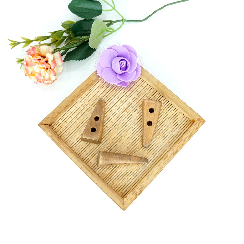 Right Triangle Wooden Toggle Button