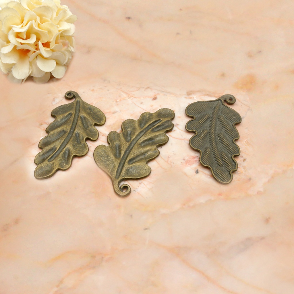 Rustic Oak Leaf Drawer Knobs Pendant