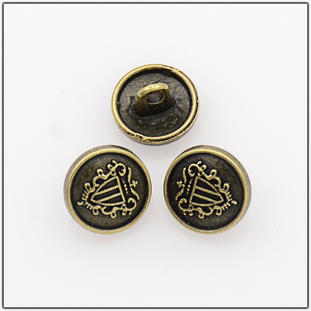 Prade Buckle Logo Metal Shirt Button