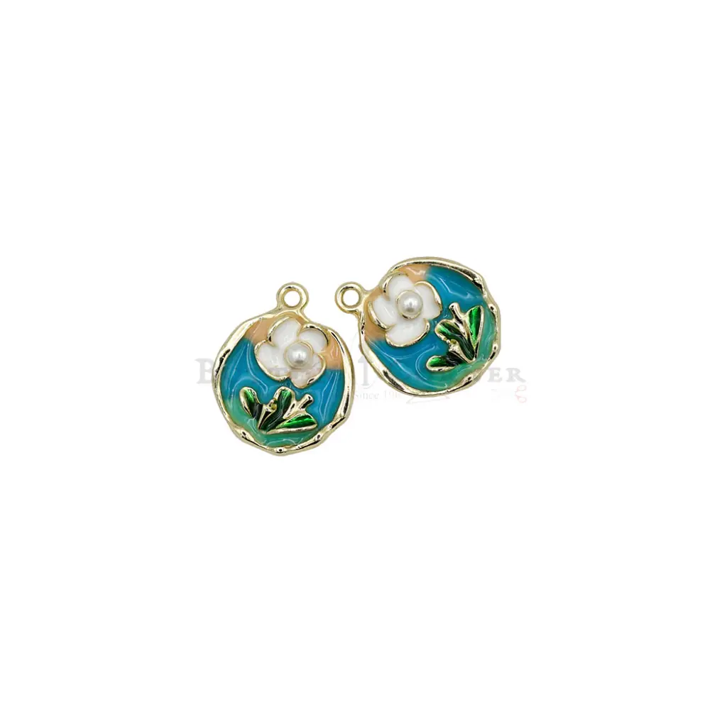 Gold Plated Uneven Edges Classic Round Pendant