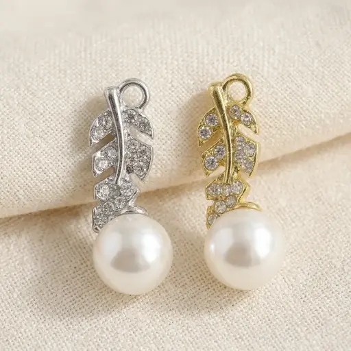 Elegant Crystal Leaf Pearl Hanging Button