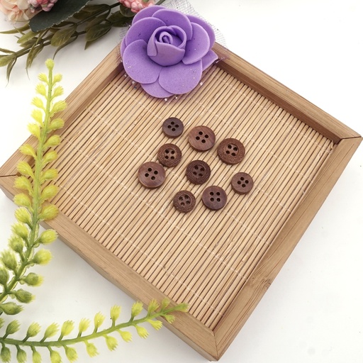 Gucci Design 4 Hole Wooden Button