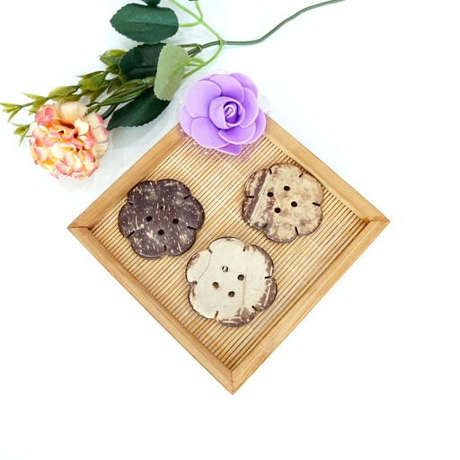 [CX159 34L] Sunflower Shape Cutwork Coco Button