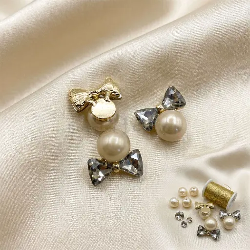 [FA755] Gold Plated Versatile Crystal Bow Shape Pendant