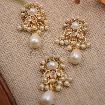 [FB332-GOLDEN] Fancy Button With Pearl & Stone